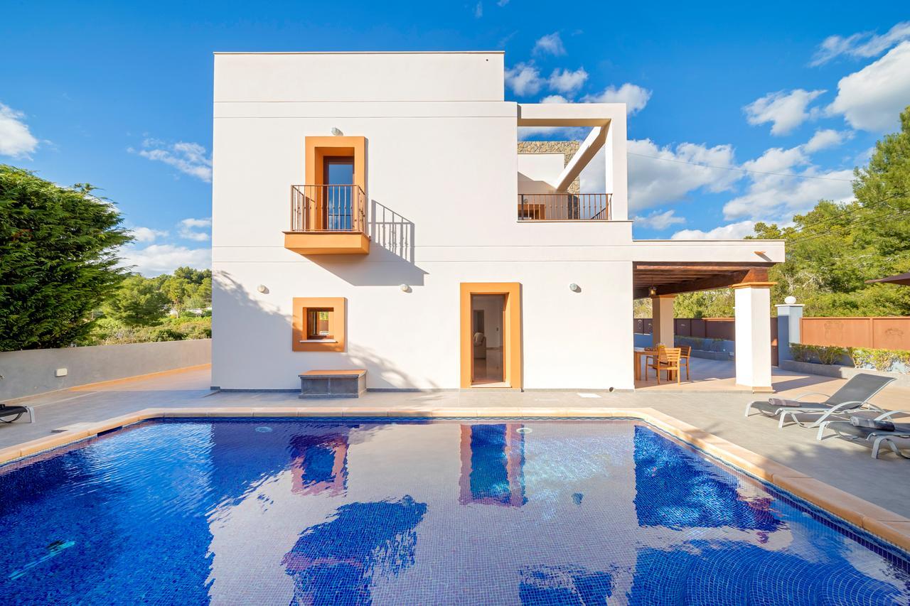 Villa Alexandra Таламанка Екстериор снимка