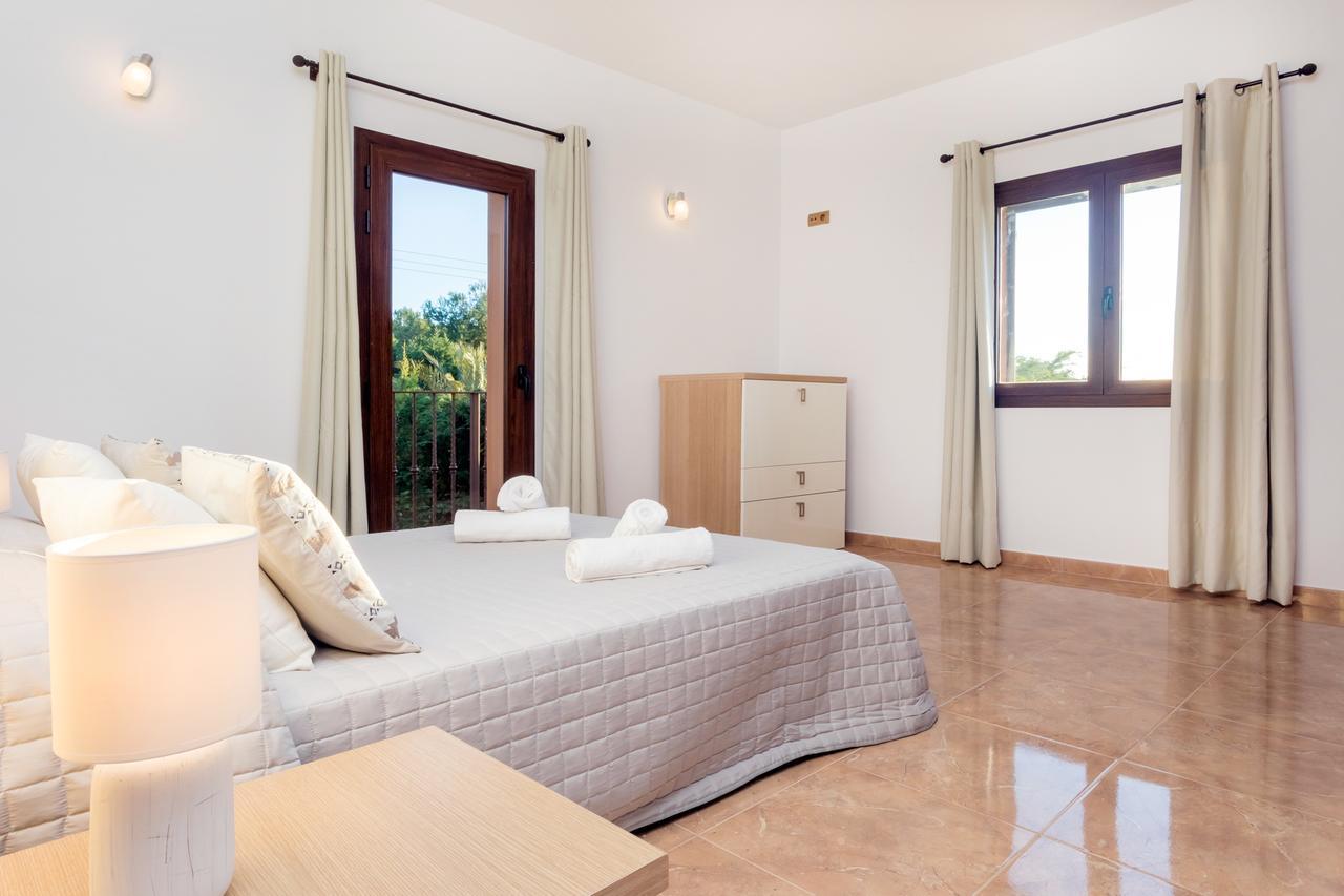 Villa Alexandra Таламанка Екстериор снимка